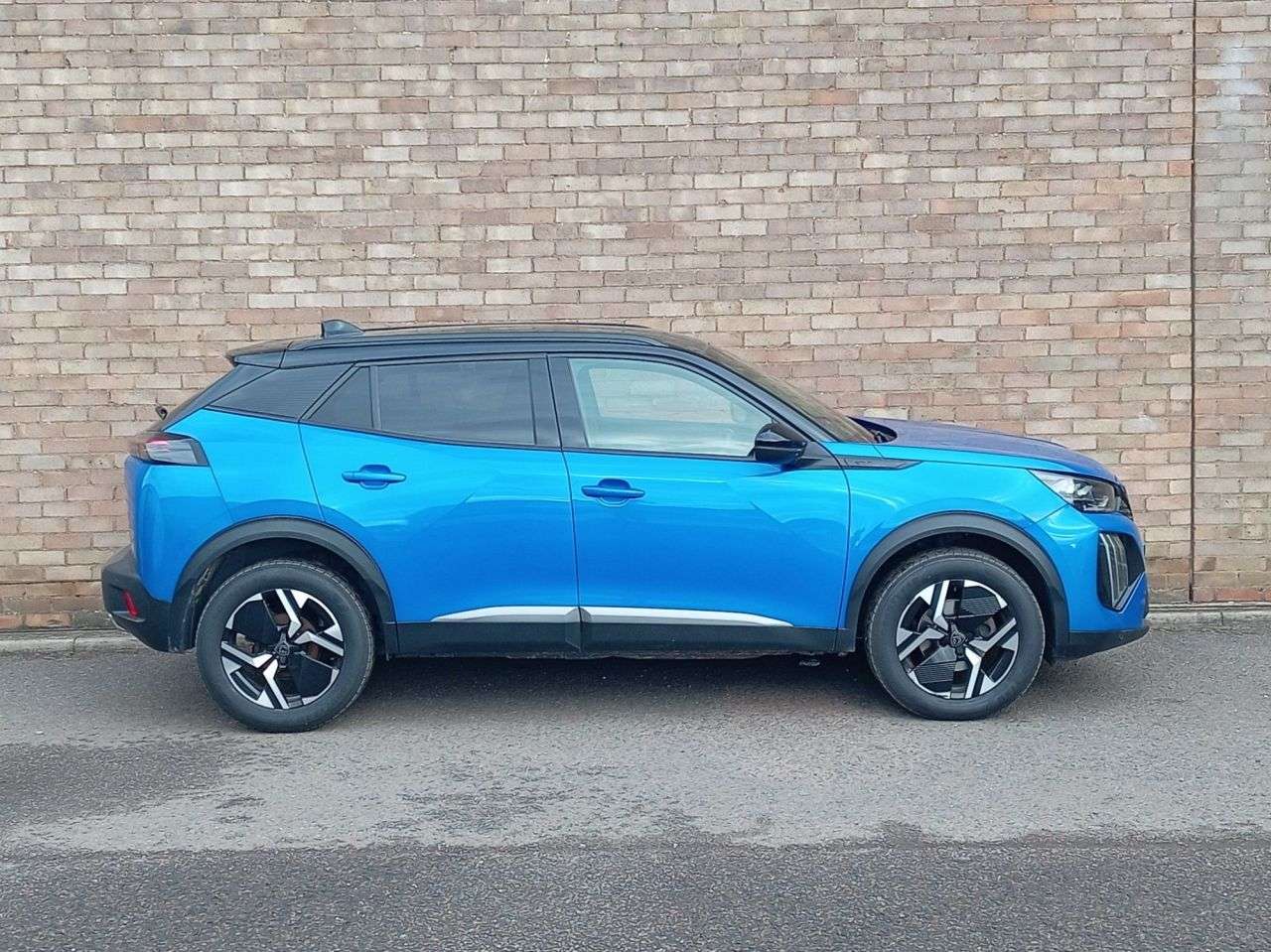 A 2023 PEUGEOT 2008 1.2 PureTech GT SUV 5dr Petrol EAT Euro 6 (s/s) (130 ps) A 2023 PEUGEOT 2008 1.2 PureTech GT SUV 5dr Petrol EAT Euro 6 (s/s) (130 ps)