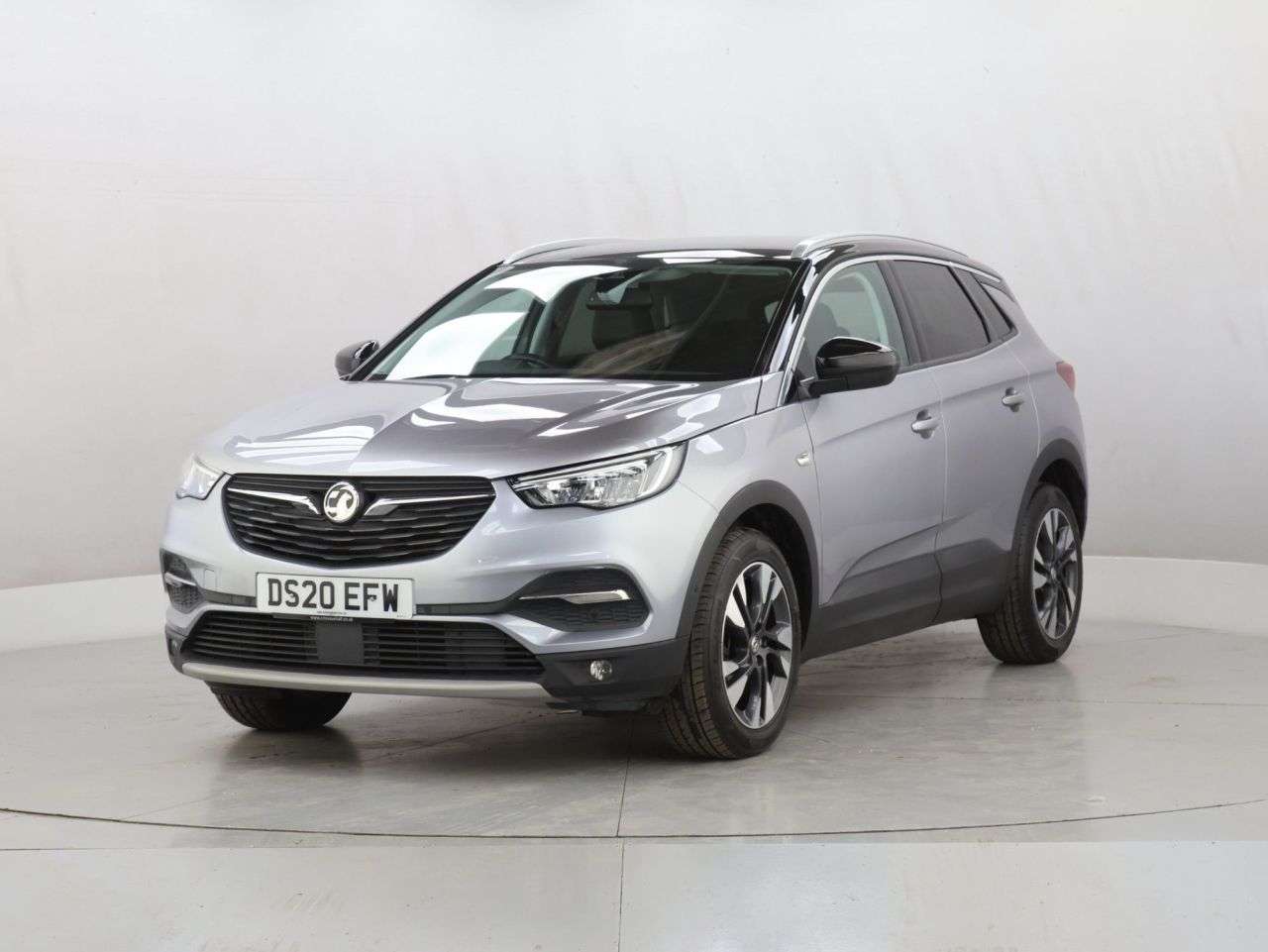 A 2020 VAUXHALL GRANDLAND X 1.2 Turbo SRi Nav SUV 5dr Petrol Auto Euro 6 (s/s) (130 ps) A 2020 VAUXHALL GRANDLAND X 1.2 Turbo SRi Nav SUV 5dr Petrol Auto Euro 6 (s/s) (130 ps)