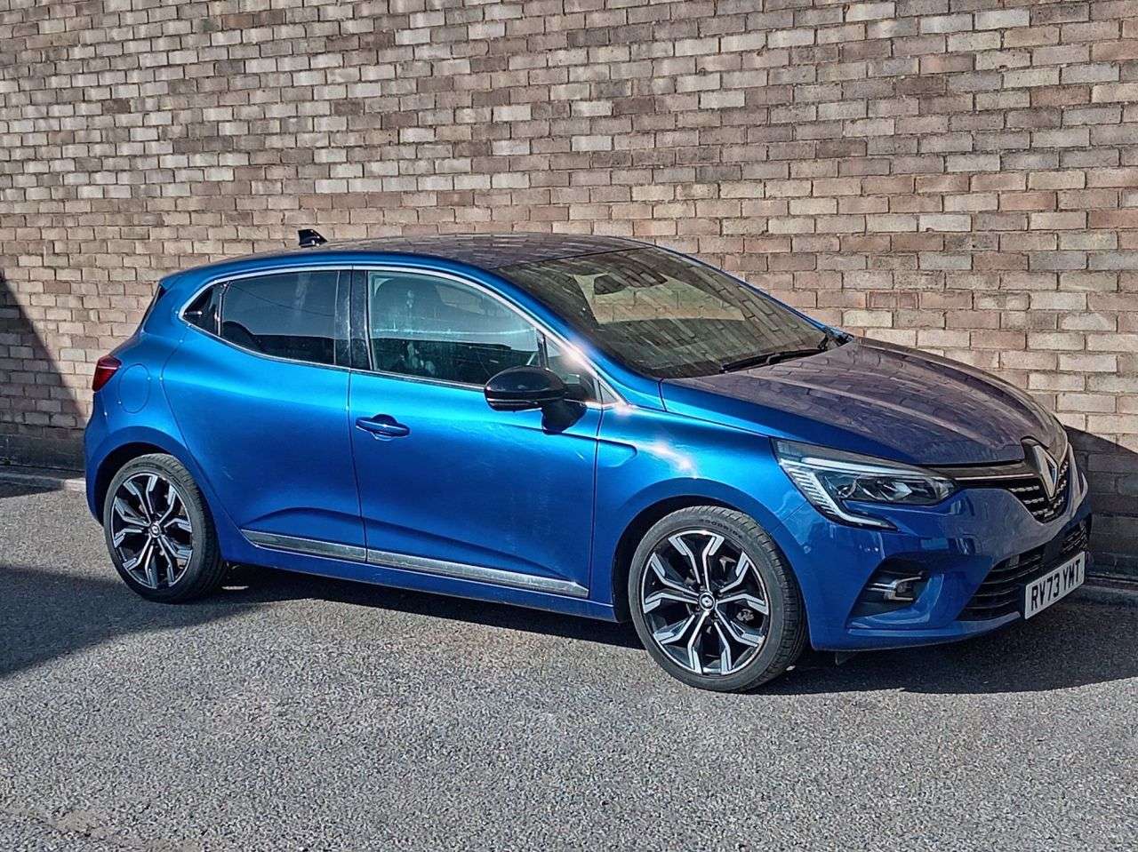 A 2023 RENAULT CLIO 1.0 TCe Techno Hatchback 5dr Petrol Manual Euro 6 (s/s) (90 ps) A 2023 RENAULT CLIO 1.0 TCe Techno Hatchback 5dr Petrol Manual Euro 6 (s/s) (90 ps)