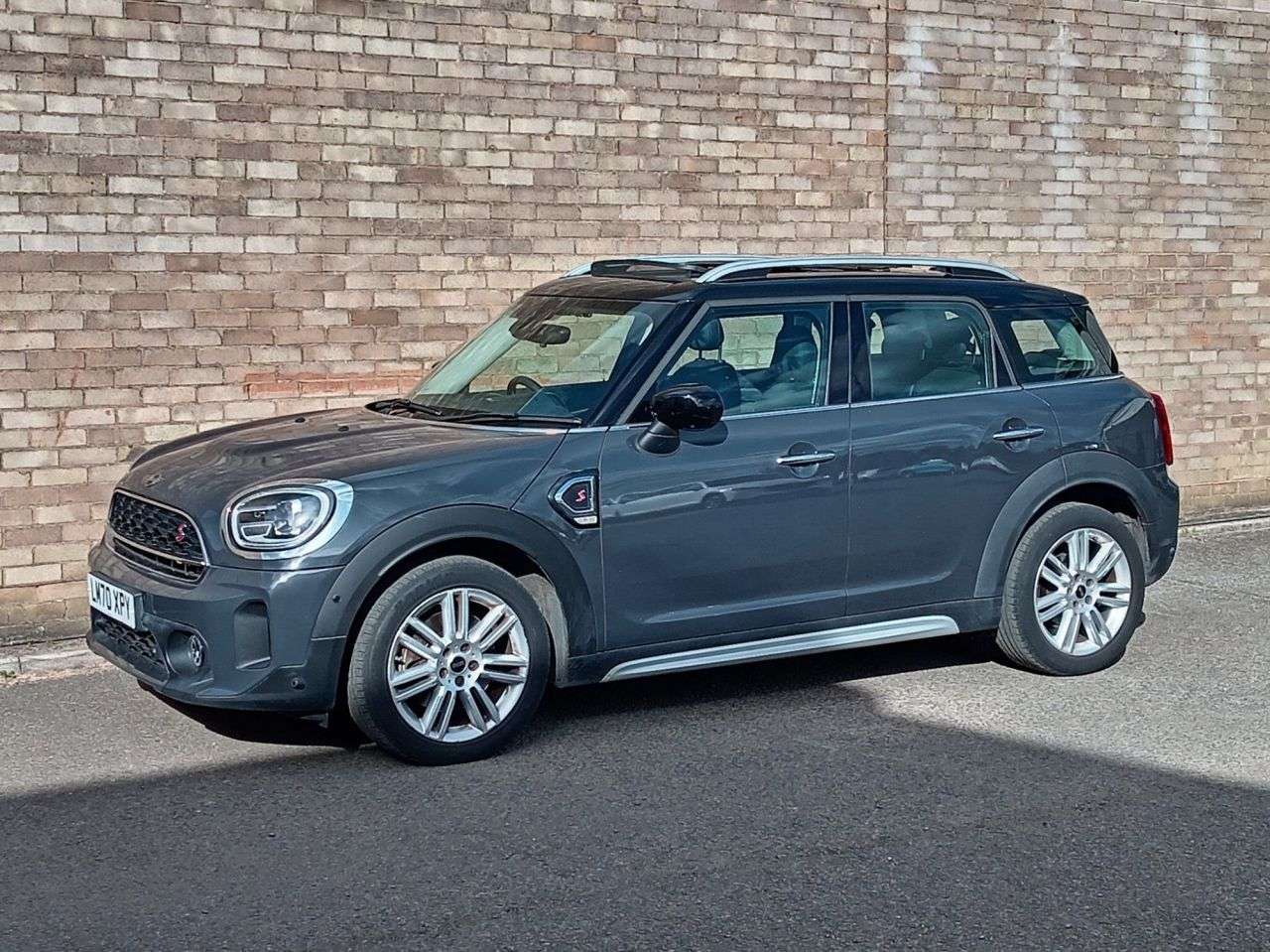 A 2020 MINI COUNTRYMAN 2.0 Cooper S Exclusive SUV 5dr Petrol Steptronic Euro 6 (s/s) (178 ps) A 2020 MINI COUNTRYMAN 2.0 Cooper S Exclusive SUV 5dr Petrol Steptronic Euro 6 (s/s) (178 ps)