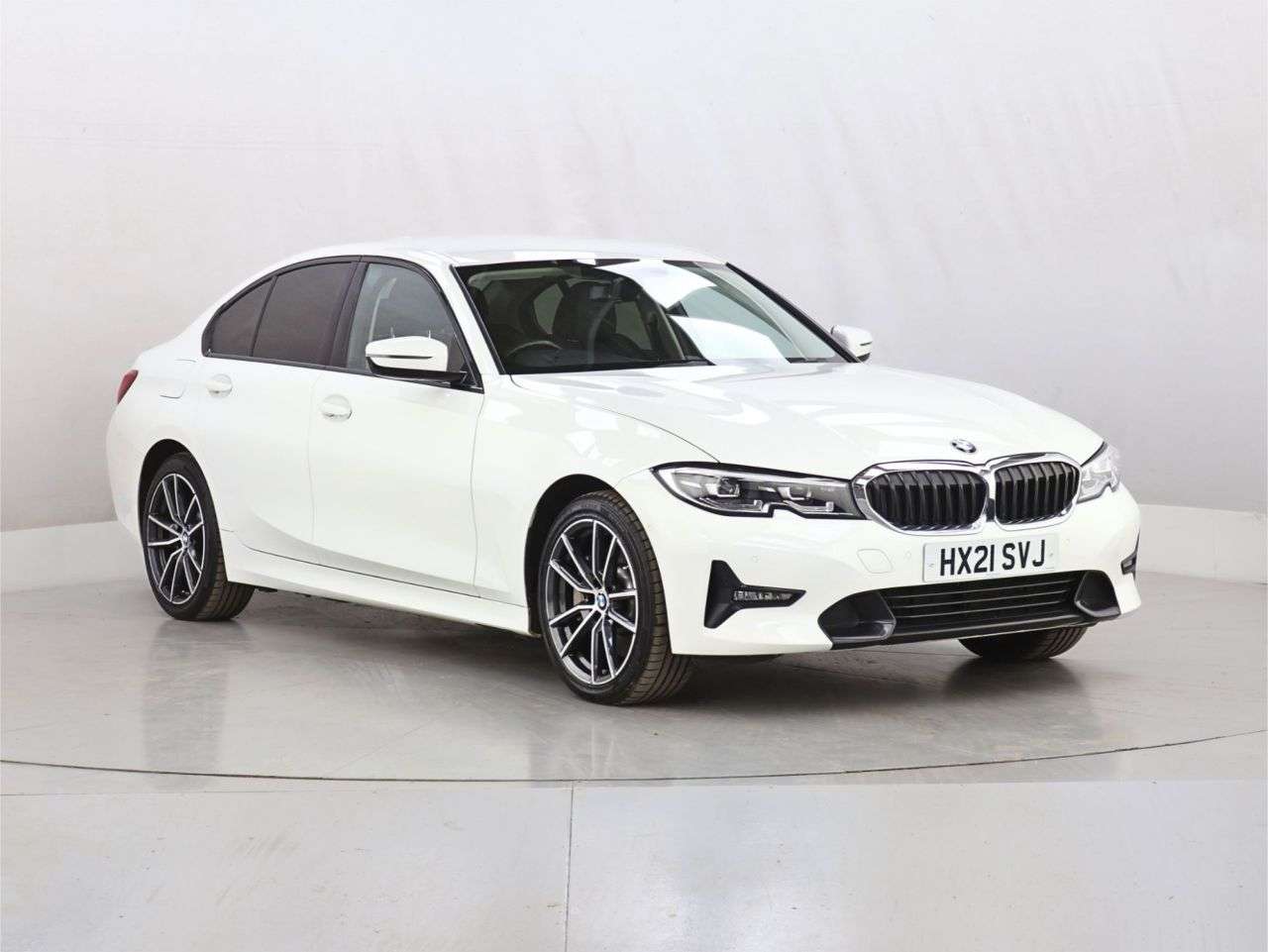 A 2021 BMW 3 SERIES 2.0 330e 12kWh Sport Pro Saloon 4dr Petrol Plug-in Hybrid Auto Euro 6 (s/s) A 2021 BMW 3 SERIES 2.0 330e 12kWh Sport Pro Saloon 4dr Petrol Plug-in Hybrid Auto Euro 6 (s/s)