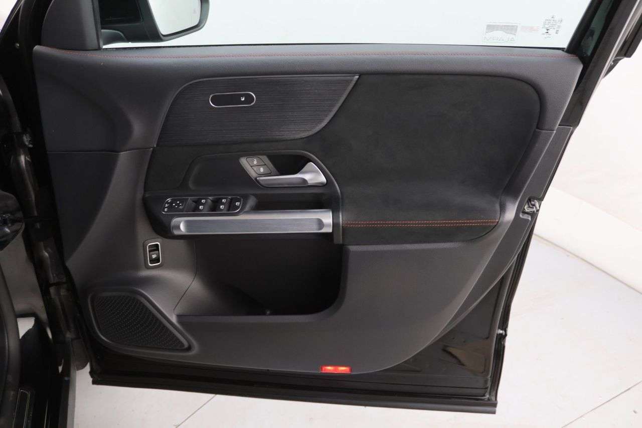 2022 MERCEDES-BENZ EQB 2022 MERCEDES-BENZ EQB