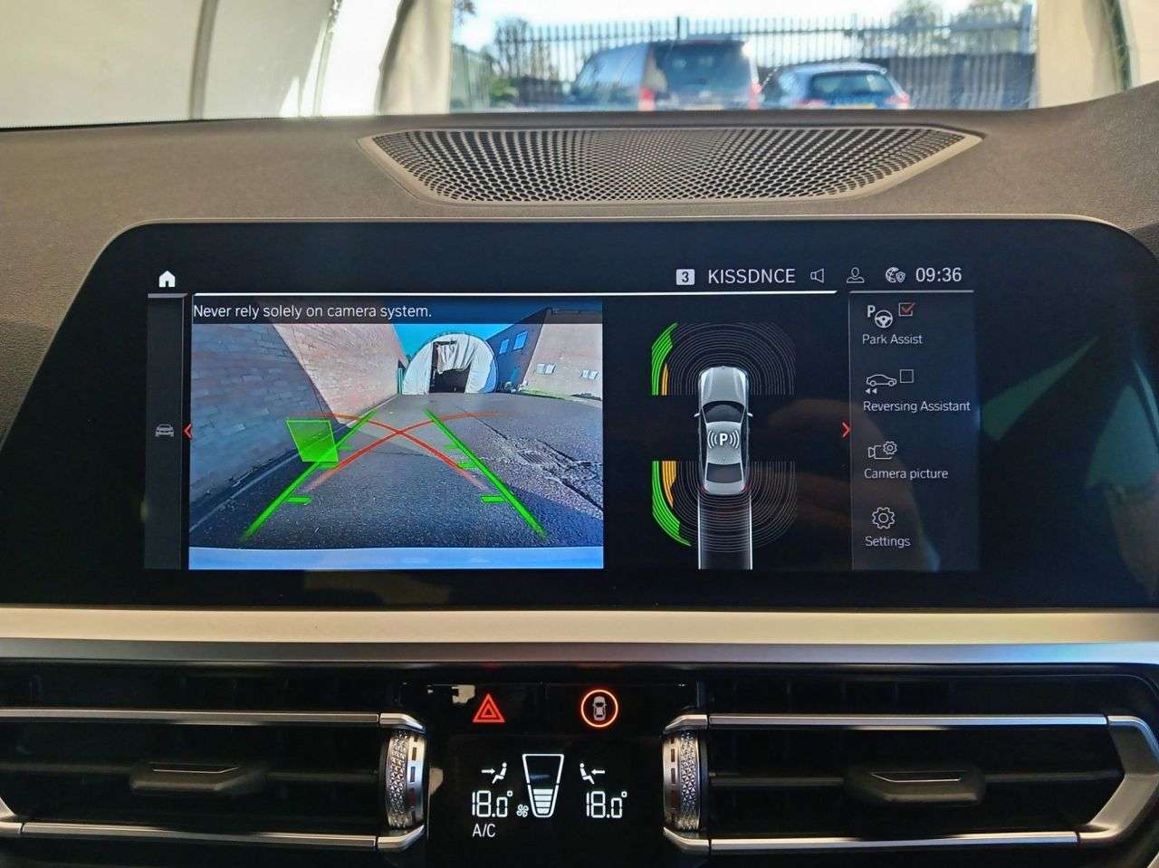 A 2021 BMW 3 SERIES 2.0 320i M Sport Saloon 4dr Petrol Auto Euro 6 (s/s) (184 ps) A 2021 BMW 3 SERIES 2.0 320i M Sport Saloon 4dr Petrol Auto Euro 6 (s/s) (184 ps)