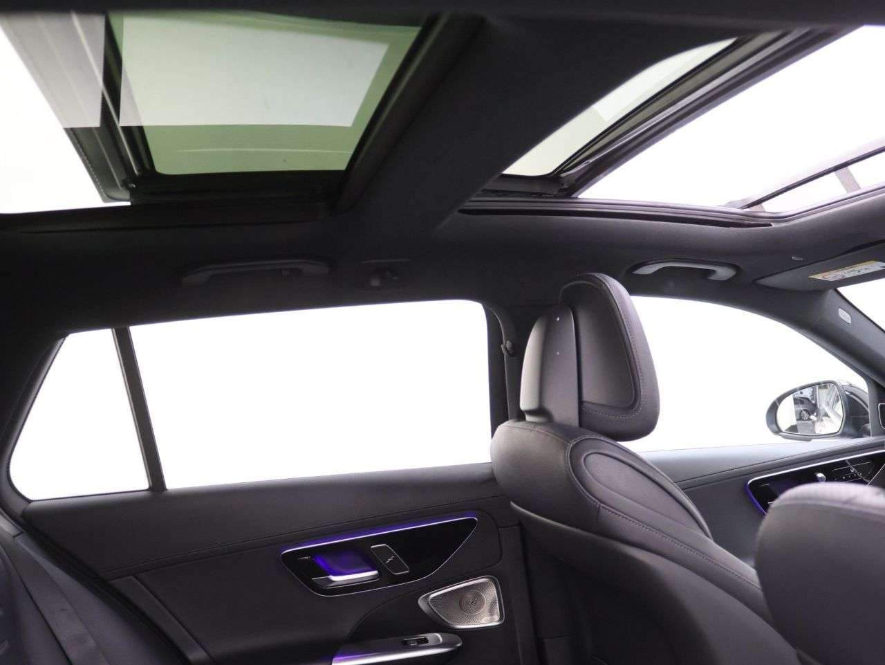 A 2023 MERCEDES-BENZ C CLASS 2.0 C300e 25.4kWh AMG Line (Premium Plus) Estate 5dr Petrol Plug-in Hybrid A 2023 MERCEDES-BENZ C CLASS 2.0 C300e 25.4kWh AMG Line (Premium Plus) Estate 5dr Petrol Plug-in Hybrid