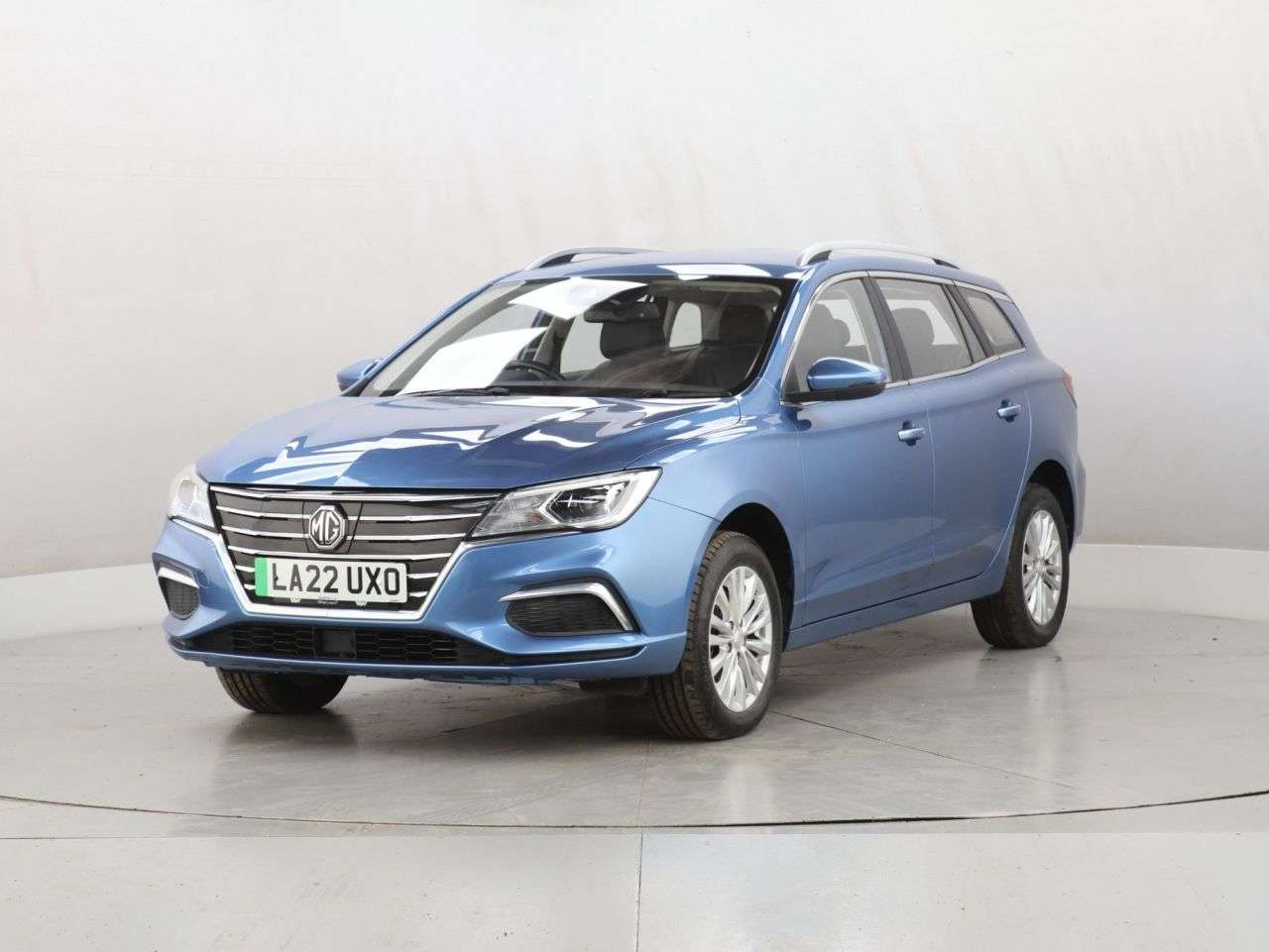A 2022 MG MG 5 61.1kWh Exclusive Long Range Estate 5dr Electric Auto (156 ps) A 2022 MG MG 5 61.1kWh Exclusive Long Range Estate 5dr Electric Auto (156 ps)