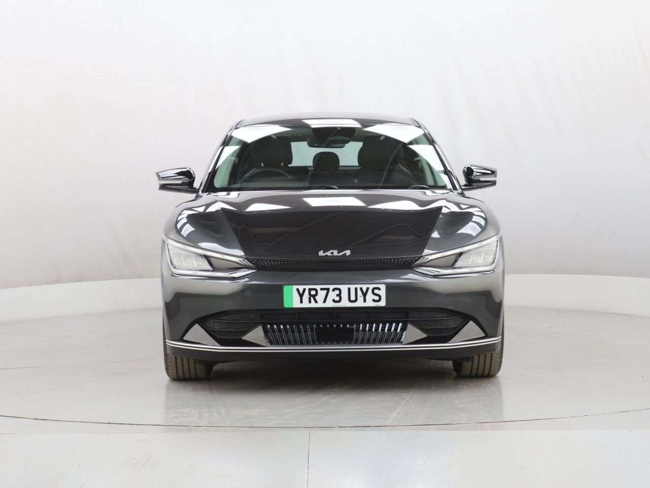 A 2023 KIA EV6 77.4kWh Air Hatchback 5dr Electric Auto (225 bhp) A 2023 KIA EV6 77.4kWh Air Hatchback 5dr Electric Auto (225 bhp)