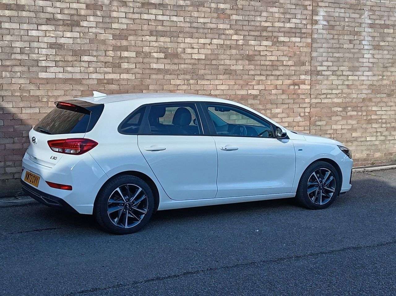 A 2023 HYUNDAI I30 1.0 T-GDi MHEV Premium Hatchback 5dr Petrol Hybrid Manual Euro 6 (s/s) (120 A 2023 HYUNDAI I30 1.0 T-GDi MHEV Premium Hatchback 5dr Petrol Hybrid Manual Euro 6 (s/s) (120