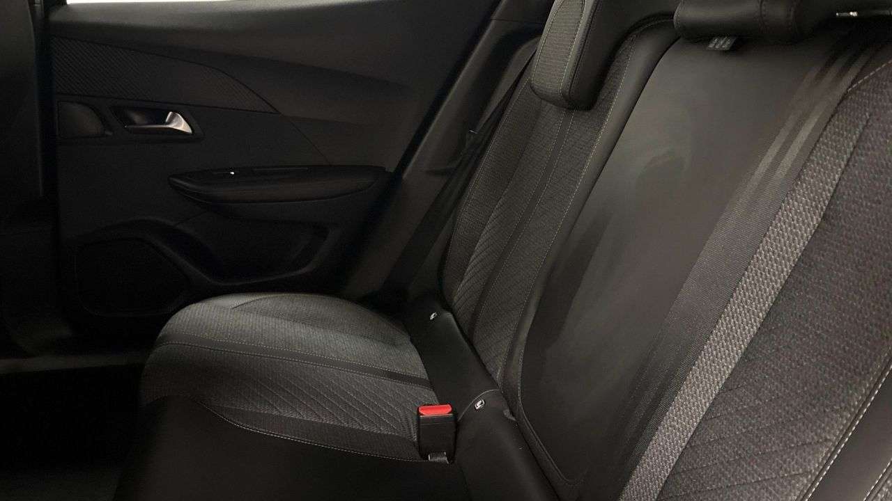 2023 PEUGEOT 2008 2023 PEUGEOT 2008