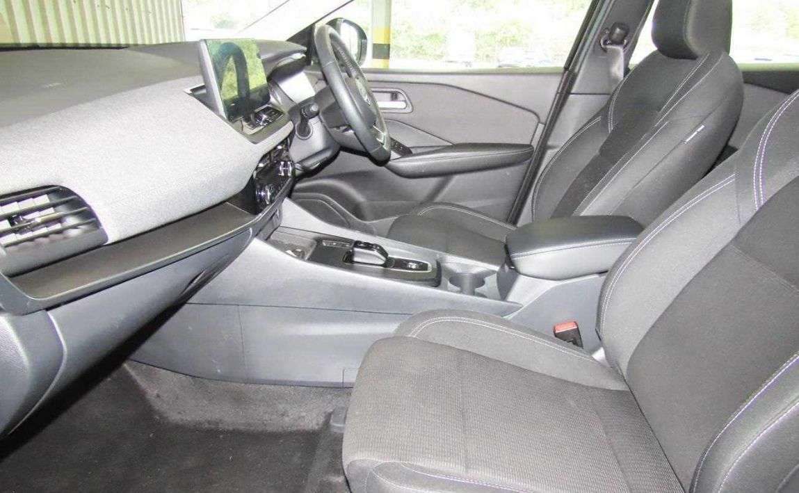 A 2024 NISSAN QASHQAI 1.5 h e-POWER Acenta Premium SUV 5dr Petrol Hybrid Auto Euro 6 (s/s) (190 p A 2024 NISSAN QASHQAI 1.5 h e-POWER Acenta Premium SUV 5dr Petrol Hybrid Auto Euro 6 (s/s) (190 p
