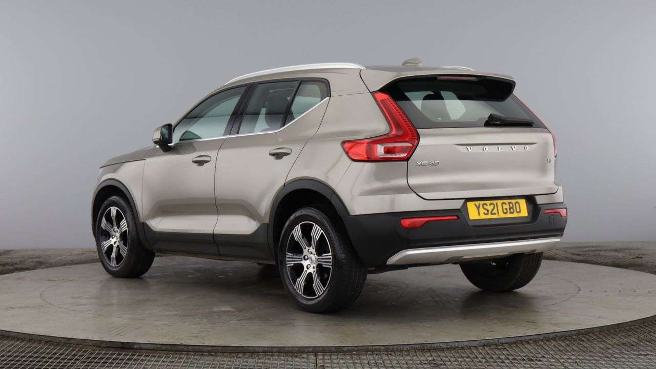 A 2021 VOLVO XC40 1.5 T3 Inscription SUV 5dr Petrol Manual Euro 6 (s/s) (163 ps) A 2021 VOLVO XC40 1.5 T3 Inscription SUV 5dr Petrol Manual Euro 6 (s/s) (163 ps)