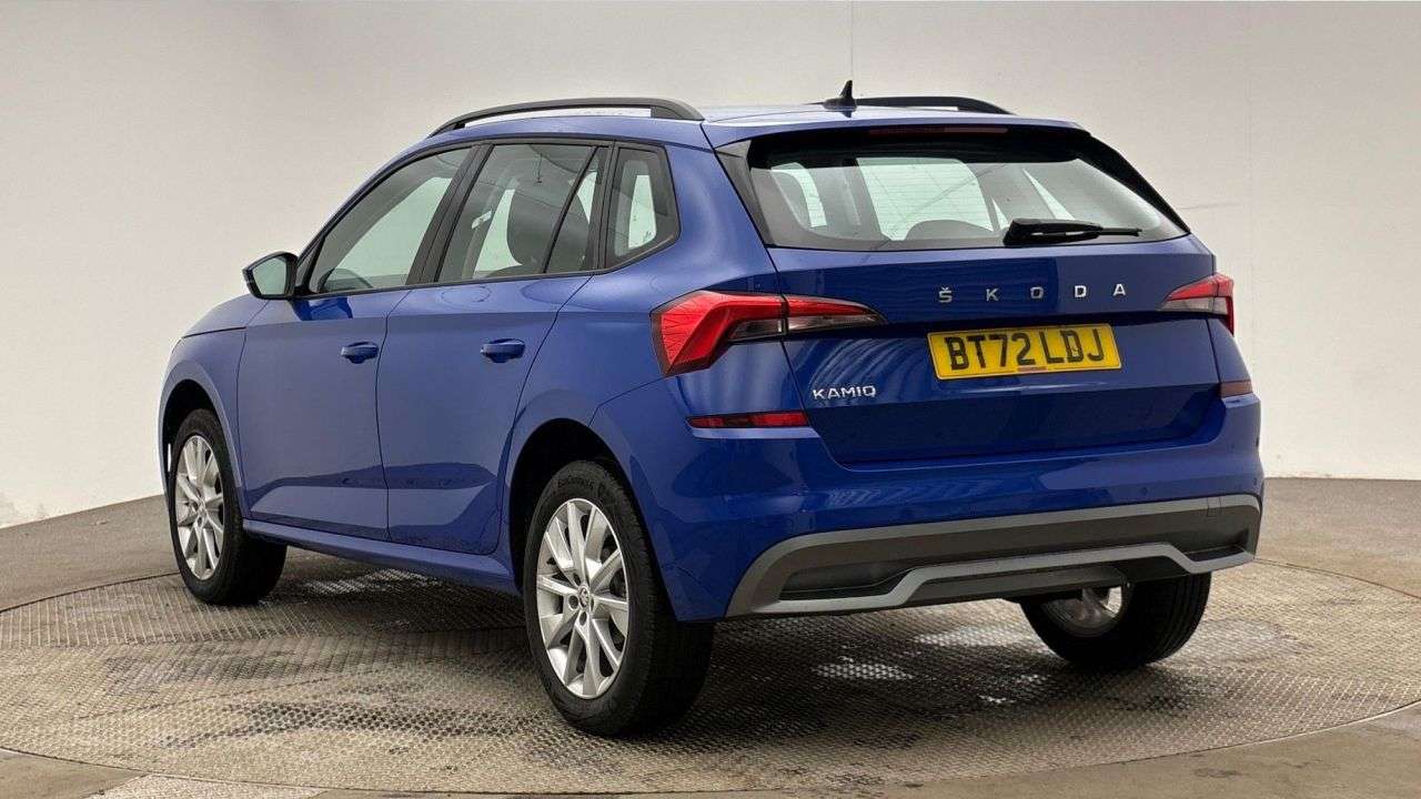 A 2022 SKODA KAMIQ 1.0 TSI SE SUV 5dr Petrol Manual Euro 6 (s/s) (95 ps) A 2022 SKODA KAMIQ 1.0 TSI SE SUV 5dr Petrol Manual Euro 6 (s/s) (95 ps)