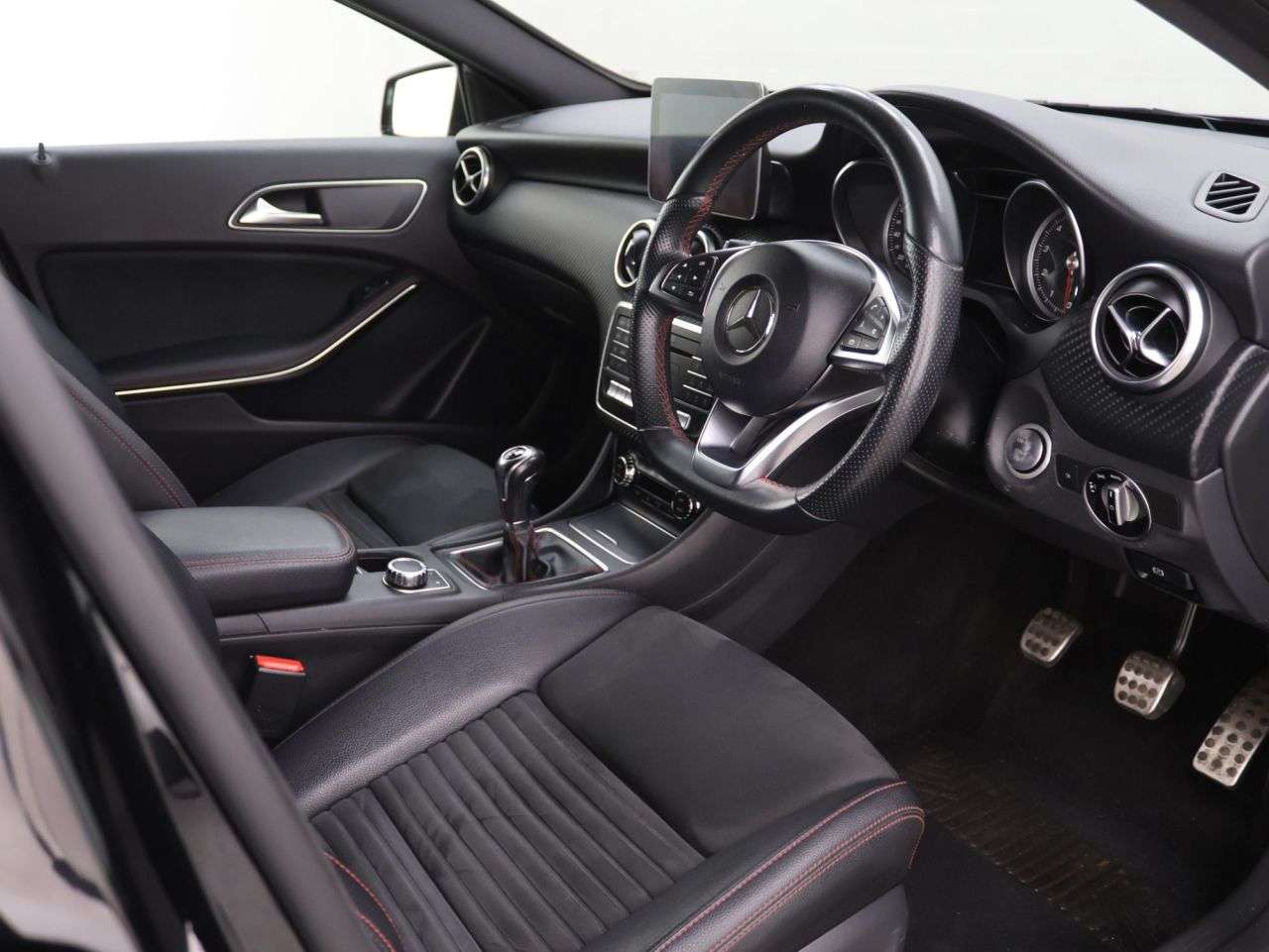 2018 MERCEDES-BENZ A CLASS 2018 MERCEDES-BENZ A CLASS