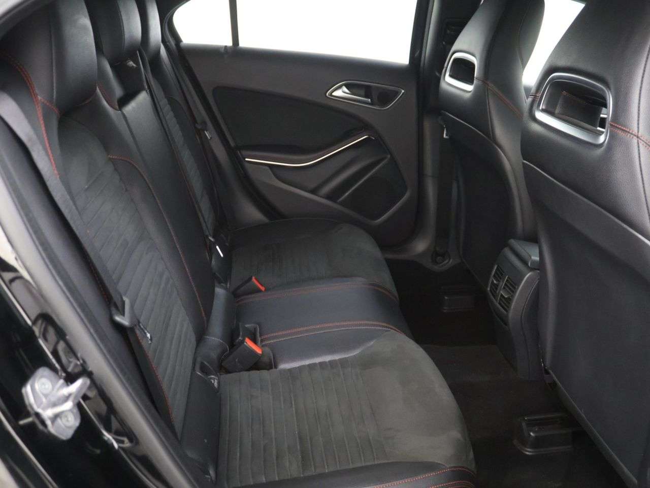 2018 MERCEDES-BENZ A CLASS 2018 MERCEDES-BENZ A CLASS