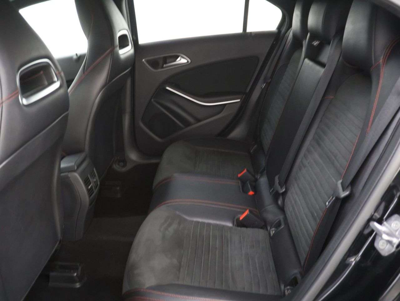 2018 MERCEDES-BENZ A CLASS 2018 MERCEDES-BENZ A CLASS
