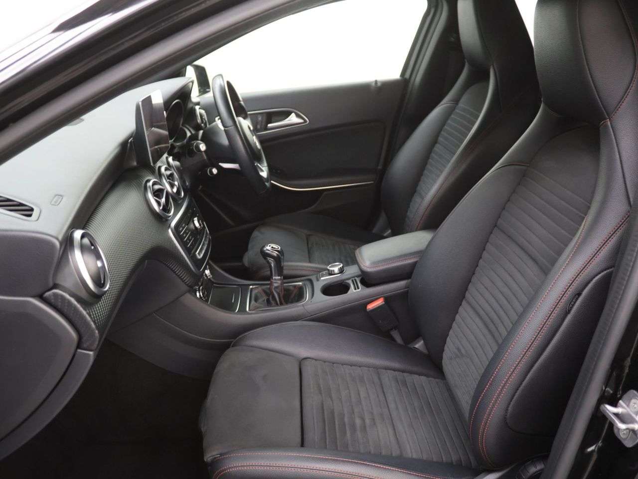 2018 MERCEDES-BENZ A CLASS 2018 MERCEDES-BENZ A CLASS