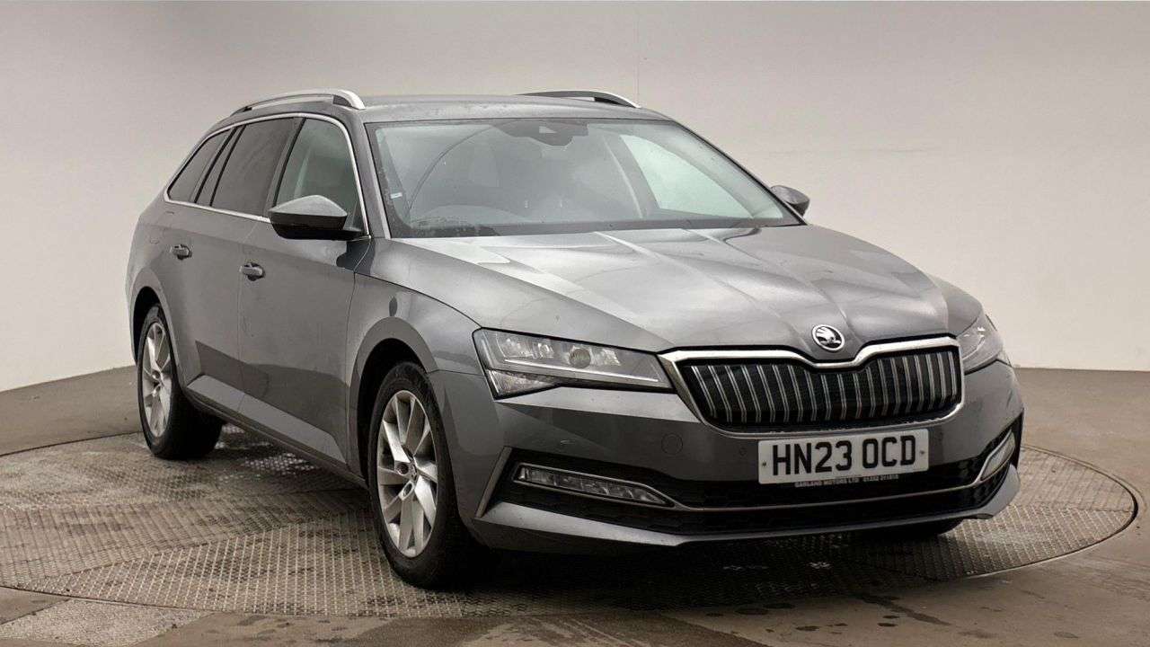A 2023 SKODA SUPERB 1.4 TSI iV 13kWh SE Technology Estate 5dr Petrol Plug-in Hybrid DSG Euro 6 A 2023 SKODA SUPERB 1.4 TSI iV 13kWh SE Technology Estate 5dr Petrol Plug-in Hybrid DSG Euro 6