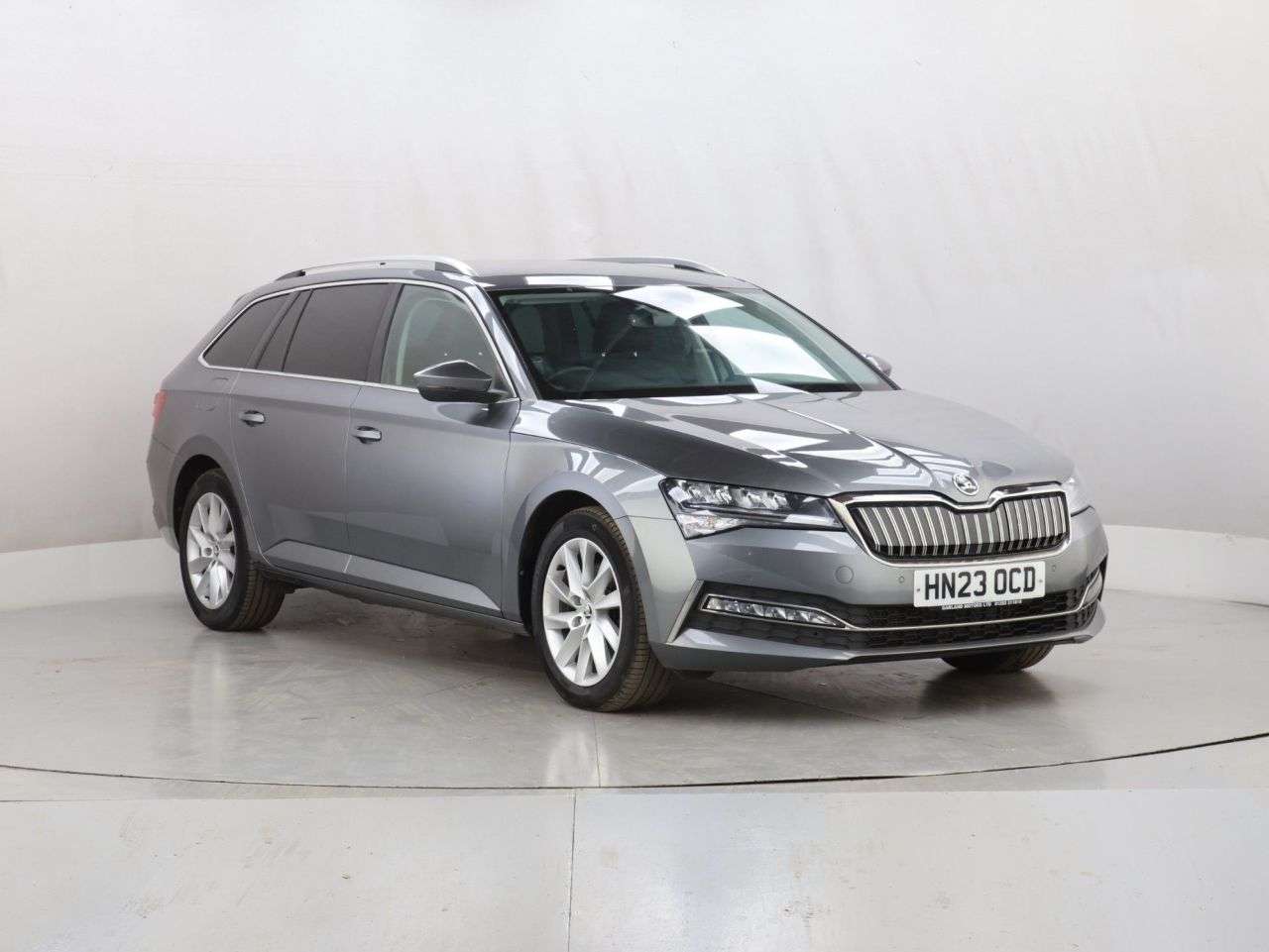 A 2023 SKODA SUPERB 1.4 TSI iV 13kWh SE Technology Estate 5dr Petrol Plug-in Hybrid DSG Euro 6 A 2023 SKODA SUPERB 1.4 TSI iV 13kWh SE Technology Estate 5dr Petrol Plug-in Hybrid DSG Euro 6