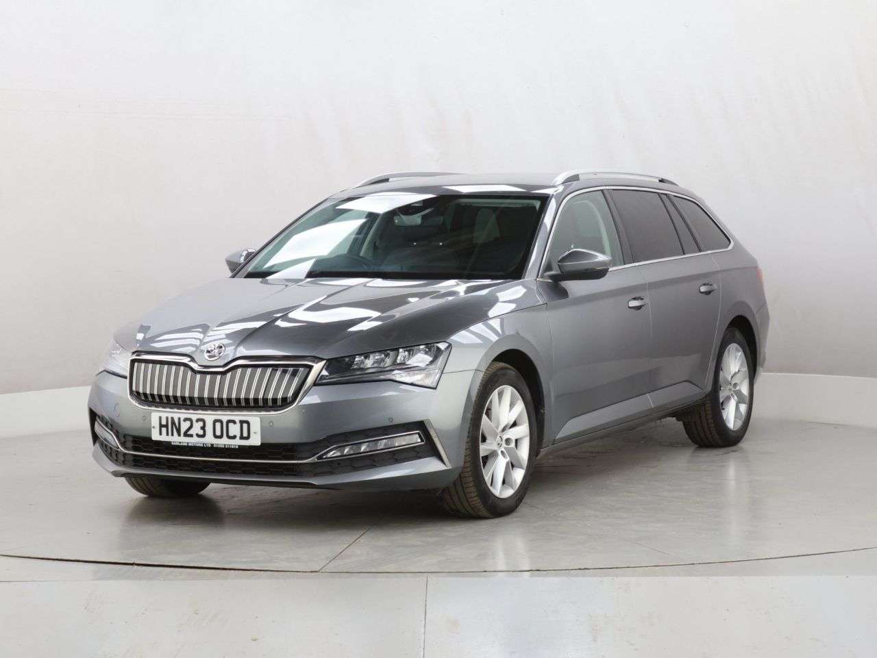 A 2023 SKODA SUPERB 1.4 TSI iV 13kWh SE Technology Estate 5dr Petrol Plug-in Hybrid DSG Euro 6 A 2023 SKODA SUPERB 1.4 TSI iV 13kWh SE Technology Estate 5dr Petrol Plug-in Hybrid DSG Euro 6