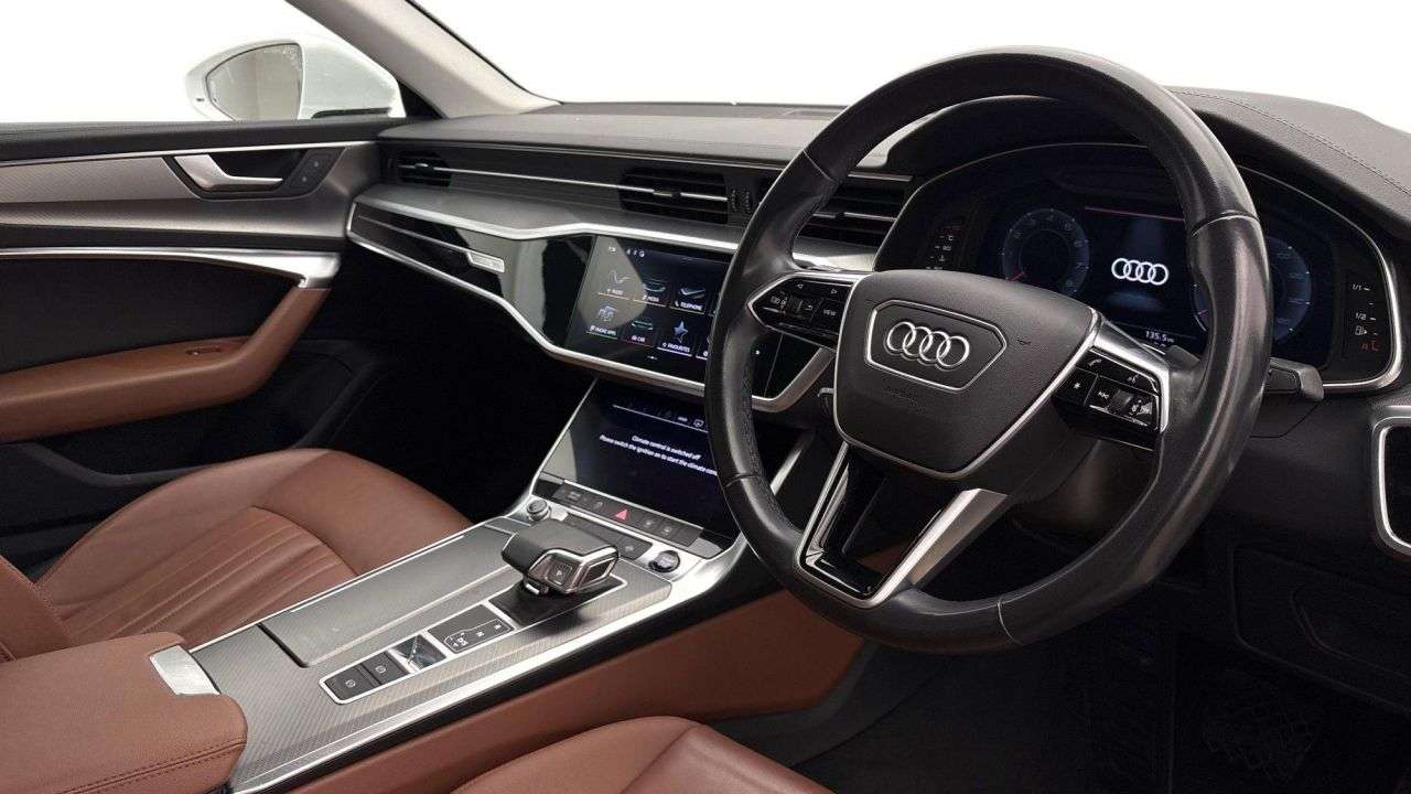 A 2022 AUDI A6 SALOON 2.0 TFSI 40 Sport Saloon 4dr Petrol S Tronic Euro 6 (s/s) (204 ps) A 2022 AUDI A6 SALOON 2.0 TFSI 40 Sport Saloon 4dr Petrol S Tronic Euro 6 (s/s) (204 ps)