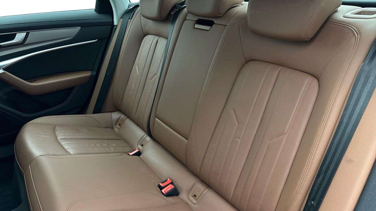 A 2022 AUDI A6 SALOON 2.0 TFSI 40 Sport Saloon 4dr Petrol S Tronic Euro 6 (s/s) (204 ps) A 2022 AUDI A6 SALOON 2.0 TFSI 40 Sport Saloon 4dr Petrol S Tronic Euro 6 (s/s) (204 ps)