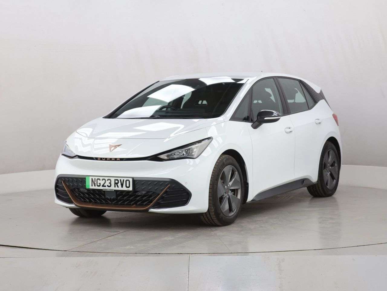 A 2023 CUPRA BORN 58kWh V1 Hatchback 5dr Electric Auto (204 ps) A 2023 CUPRA BORN 58kWh V1 Hatchback 5dr Electric Auto (204 ps)