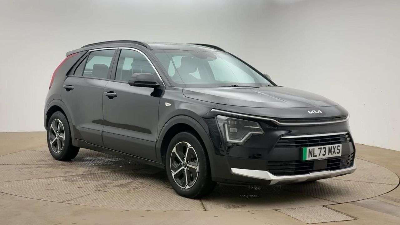 A 2023 KIA NIRO 1.6h GDi 2 SUV 5dr Petrol Hybrid DCT Euro 6 (s/s) (139 bhp) A 2023 KIA NIRO 1.6h GDi 2 SUV 5dr Petrol Hybrid DCT Euro 6 (s/s) (139 bhp)