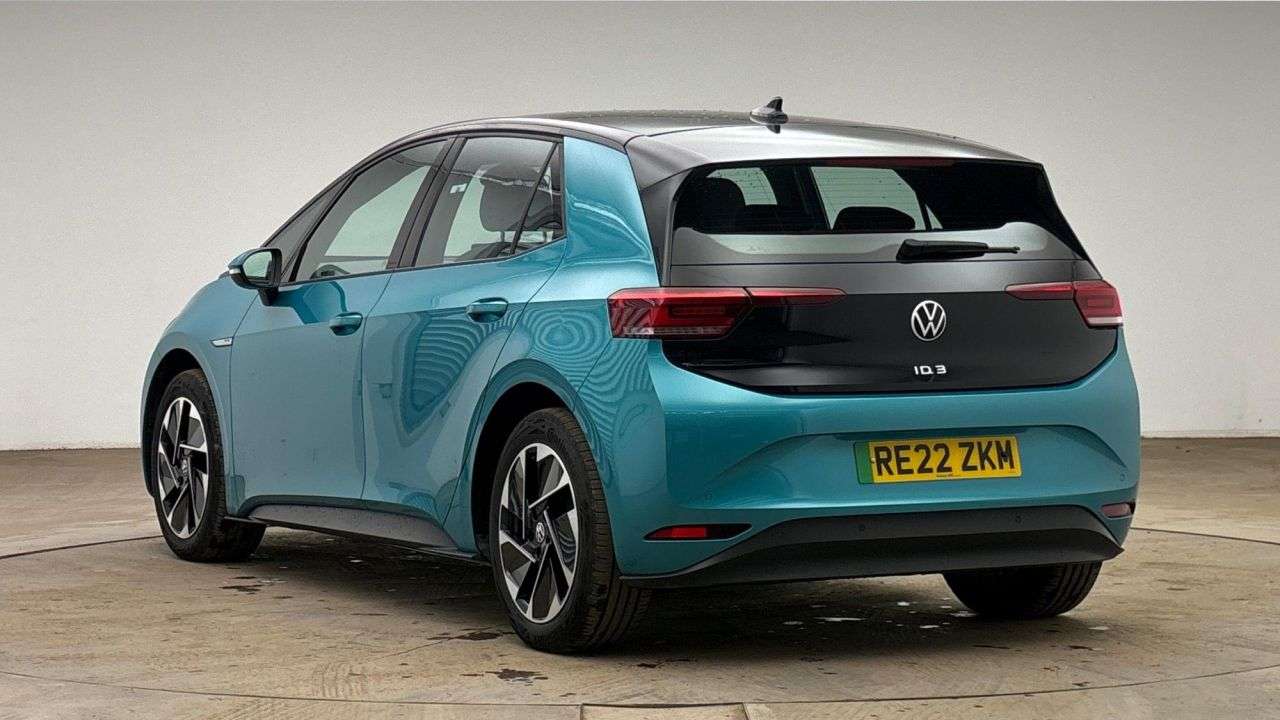 A 2022 VOLKSWAGEN ID3 Pro Performance 58kWh Life Hatchback 5dr Electric Auto (204 ps) A 2022 VOLKSWAGEN ID3 Pro Performance 58kWh Life Hatchback 5dr Electric Auto (204 ps)