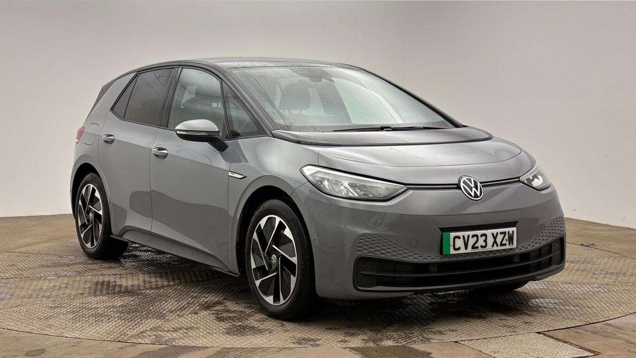 A 2023 VOLKSWAGEN ID3 Pro Performance 58kWh Life Hatchback 5dr Electric Auto (204 ps) A 2023 VOLKSWAGEN ID3 Pro Performance 58kWh Life Hatchback 5dr Electric Auto (204 ps)