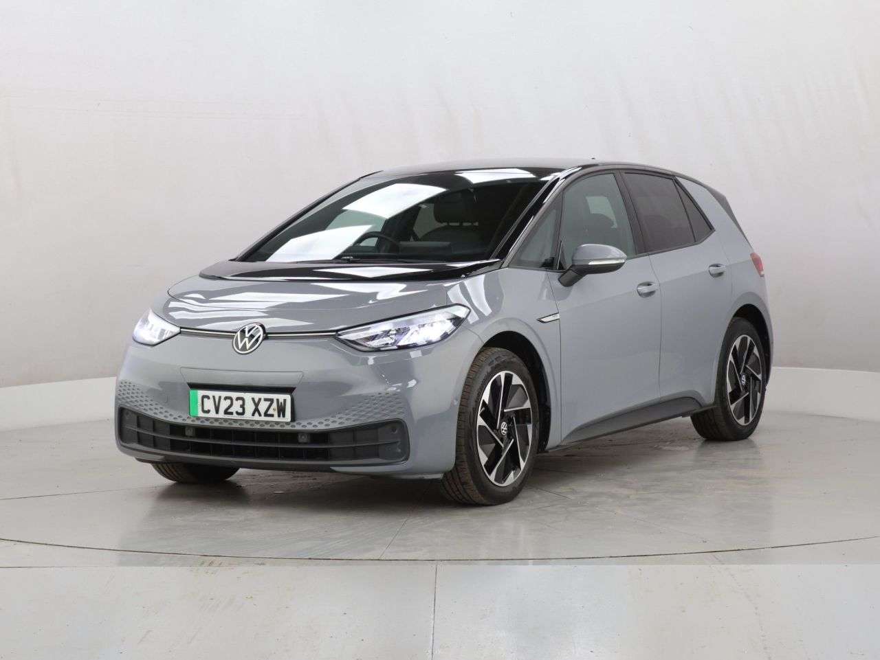 A 2023 VOLKSWAGEN ID3 Pro Performance 58kWh Life Hatchback 5dr Electric Auto (204 ps) A 2023 VOLKSWAGEN ID3 Pro Performance 58kWh Life Hatchback 5dr Electric Auto (204 ps)