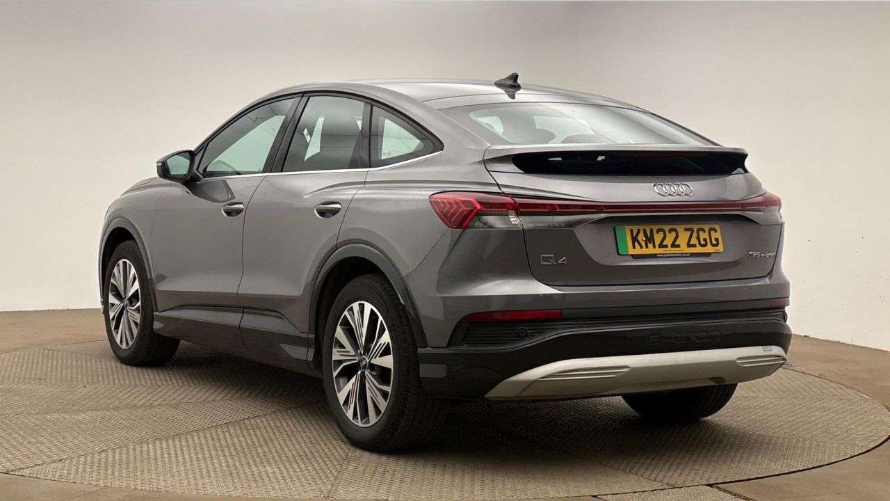A 2022 AUDI Q4 E-TRON 35 Sport Sportback 5dr Electric Auto 55kWh (170 ps) A 2022 AUDI Q4 E-TRON 35 Sport Sportback 5dr Electric Auto 55kWh (170 ps)