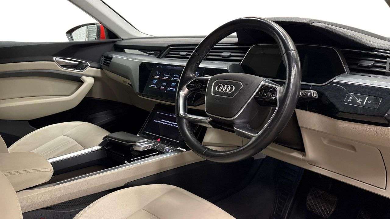 2020 AUDI E-TRON 2020 AUDI E-TRON