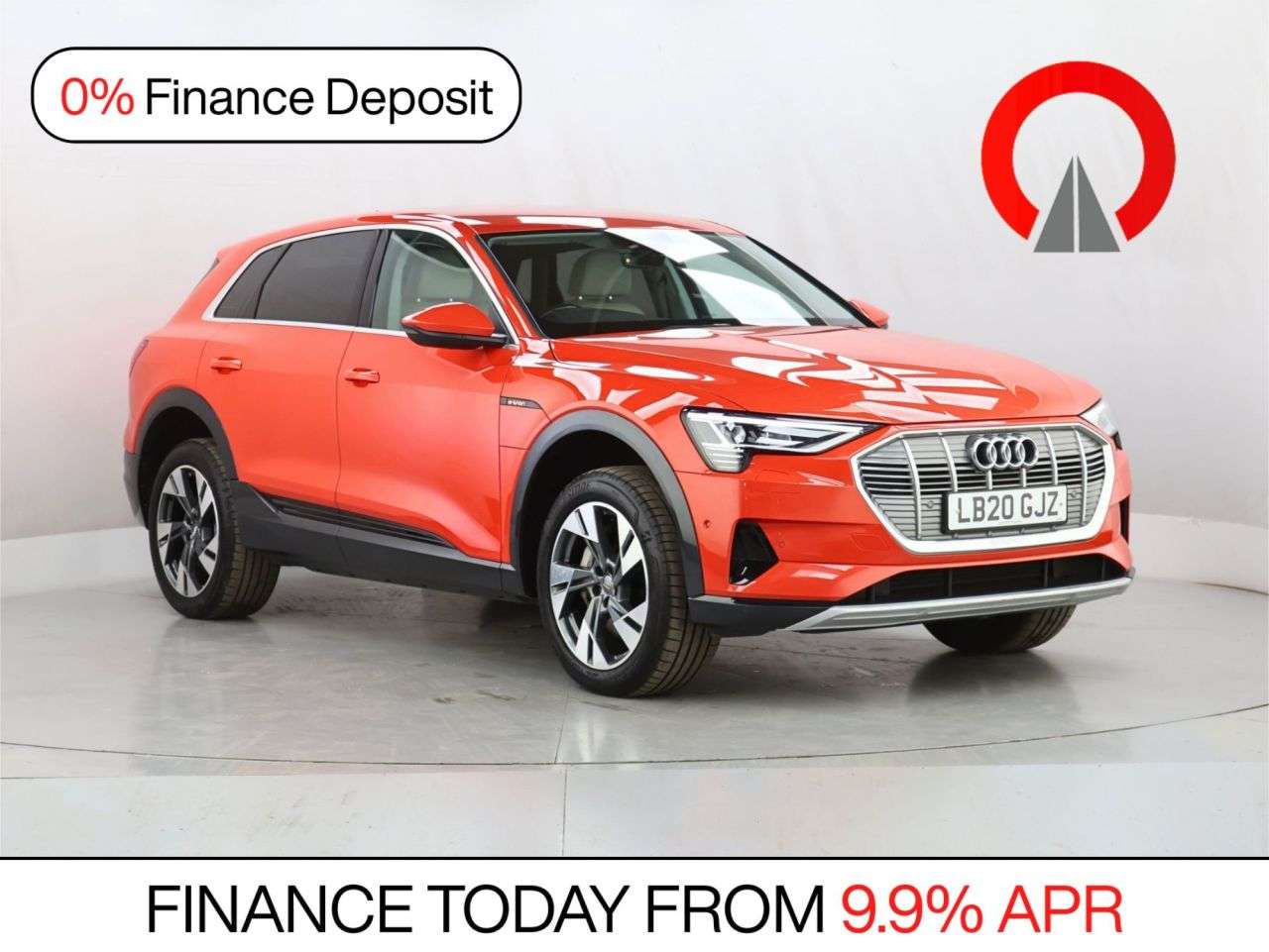 A 2020 AUDI E-TRON 55 SUV 5dr Electric Auto quattro 95kWh (408 ps) A 2020 AUDI E-TRON 55 SUV 5dr Electric Auto quattro 95kWh (408 ps)