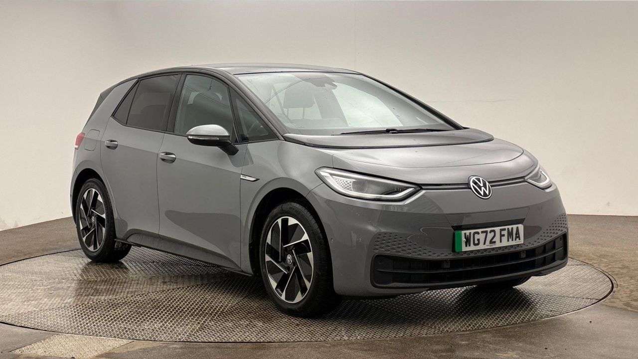A 2022 VOLKSWAGEN ID3 Pro 58kWh Family Hatchback 5dr Electric Auto (145 ps) A 2022 VOLKSWAGEN ID3 Pro 58kWh Family Hatchback 5dr Electric Auto (145 ps)