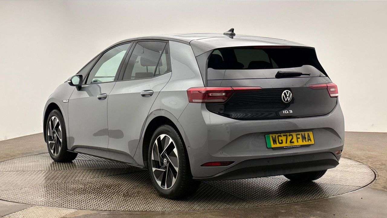 A 2022 VOLKSWAGEN ID3 Pro 58kWh Family Hatchback 5dr Electric Auto (145 ps) A 2022 VOLKSWAGEN ID3 Pro 58kWh Family Hatchback 5dr Electric Auto (145 ps)