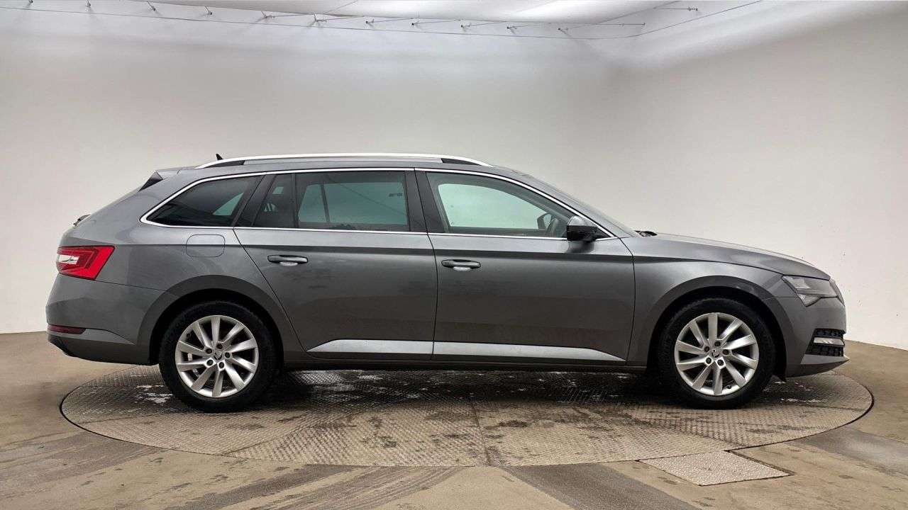 A 2022 SKODA SUPERB 1.5 TSI ACT SE Technology Estate 5dr Petrol DSG Euro 6 (s/s) (150 ps) A 2022 SKODA SUPERB 1.5 TSI ACT SE Technology Estate 5dr Petrol DSG Euro 6 (s/s) (150 ps)