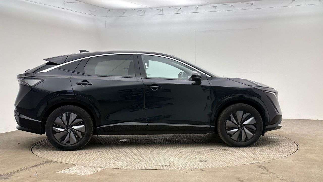 A 2023 NISSAN ARIYA 63kWh Advance SUV 5dr Electric Auto 7.4kW Charger (217 ps) A 2023 NISSAN ARIYA 63kWh Advance SUV 5dr Electric Auto 7.4kW Charger (217 ps)