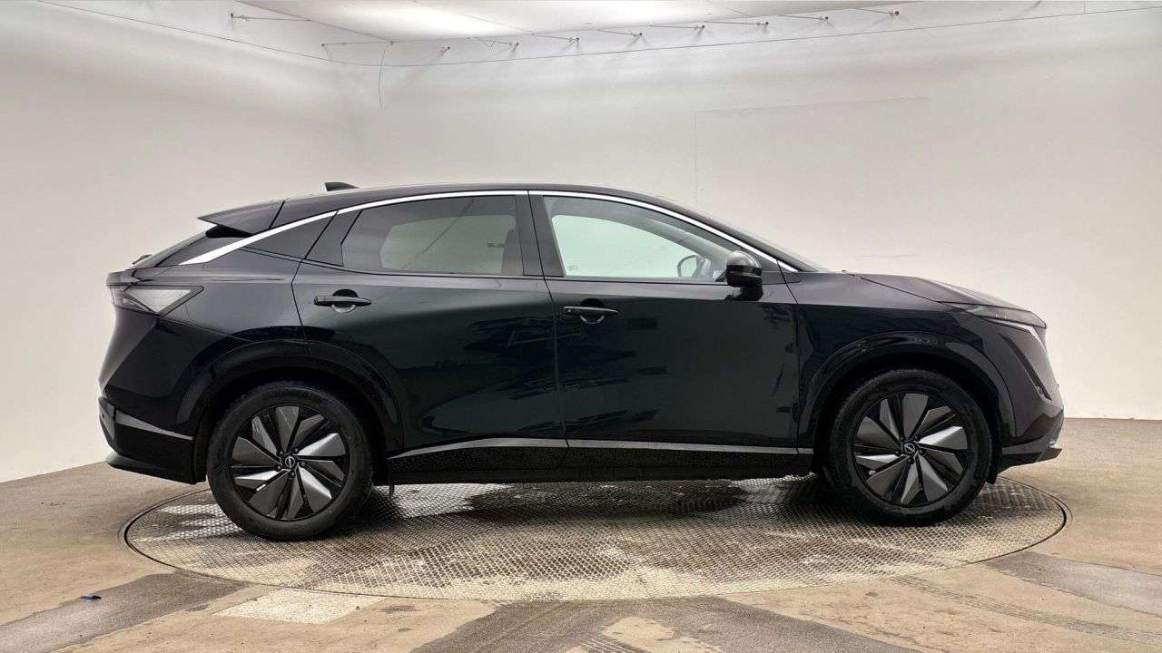 A 2023 NISSAN ARIYA 63kWh Advance SUV 5dr Electric Auto 7.4kW Charger (217 ps) A 2023 NISSAN ARIYA 63kWh Advance SUV 5dr Electric Auto 7.4kW Charger (217 ps)