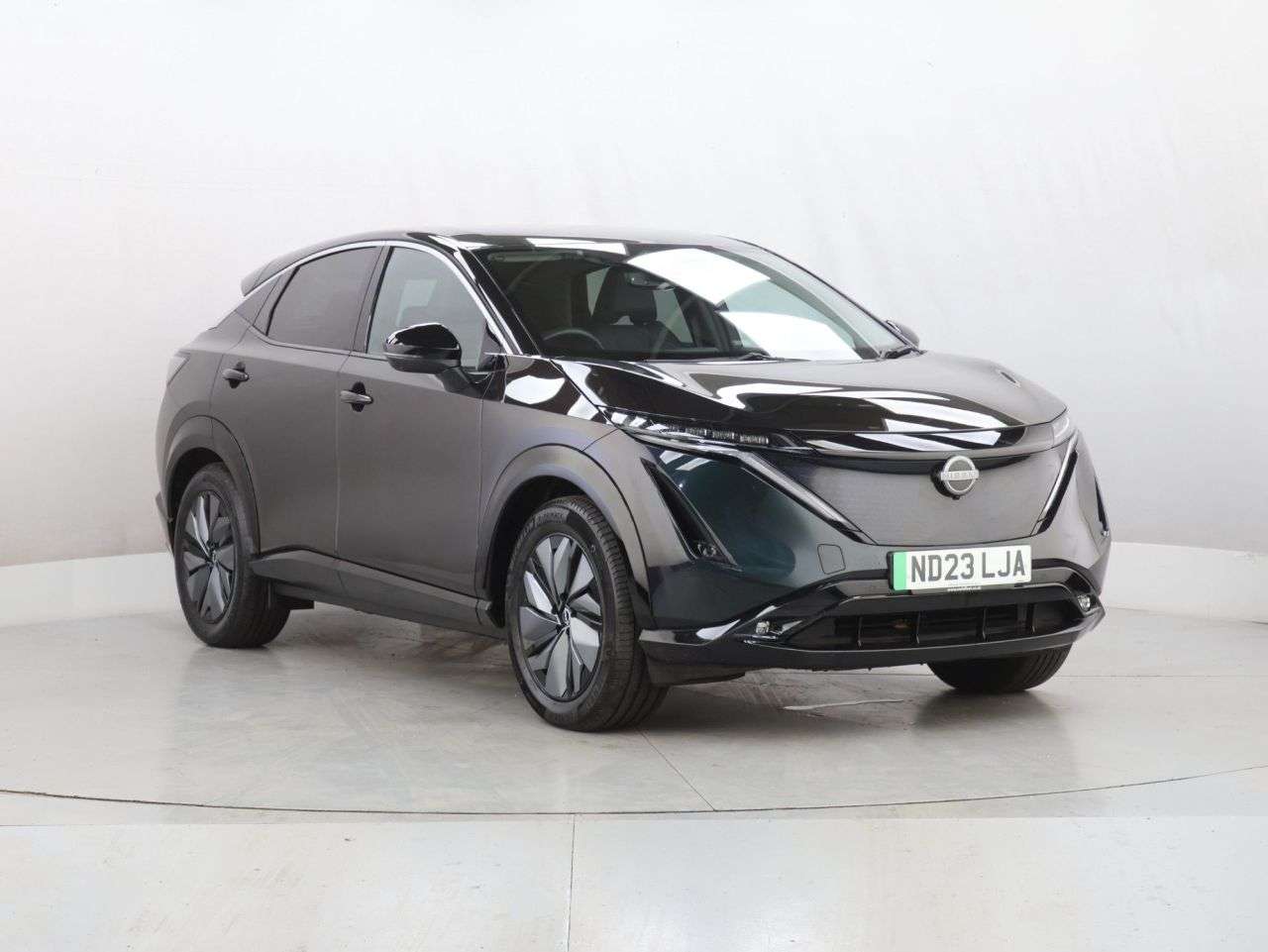 A 2023 NISSAN ARIYA 63kWh Advance SUV 5dr Electric Auto 7.4kW Charger (217 ps) A 2023 NISSAN ARIYA 63kWh Advance SUV 5dr Electric Auto 7.4kW Charger (217 ps)