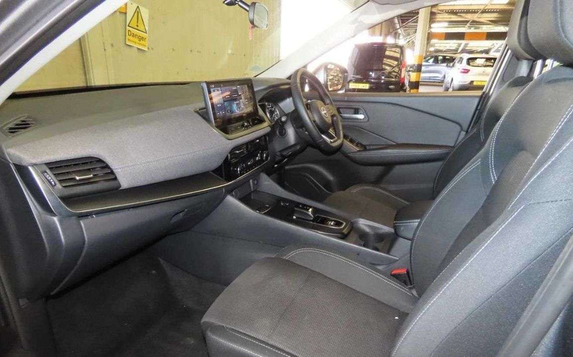A 2024 NISSAN QASHQAI 1.5 h e-POWER Acenta Premium SUV 5dr Petrol Hybrid Auto Euro 6 (s/s) (190 p A 2024 NISSAN QASHQAI 1.5 h e-POWER Acenta Premium SUV 5dr Petrol Hybrid Auto Euro 6 (s/s) (190 p