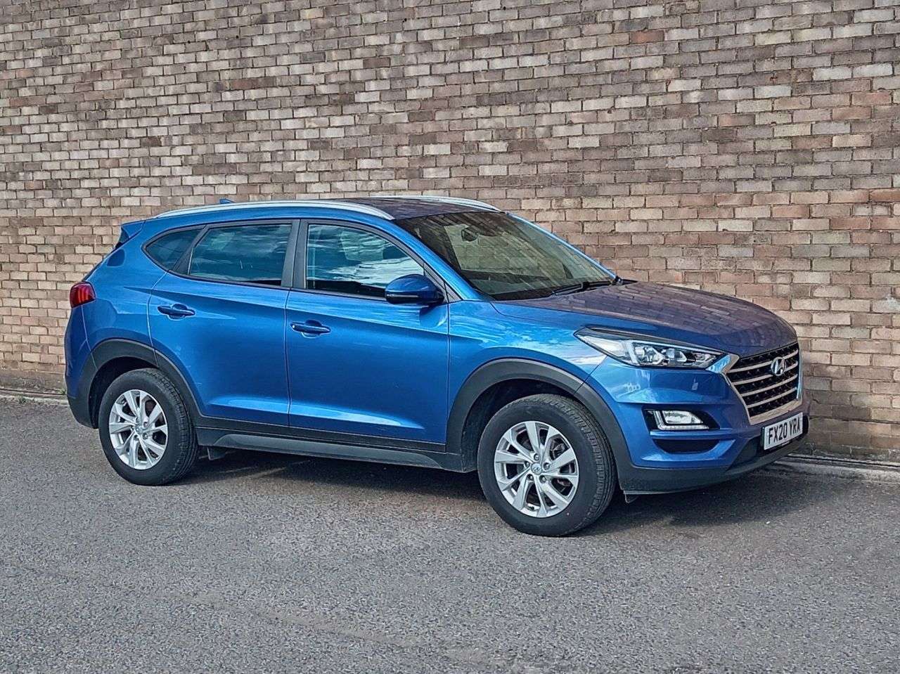 A 2020 HYUNDAI TUCSON 1.6 GDi SE Nav SUV 5dr Petrol Manual Euro 6 (s/s) (132 ps) A 2020 HYUNDAI TUCSON 1.6 GDi SE Nav SUV 5dr Petrol Manual Euro 6 (s/s) (132 ps)