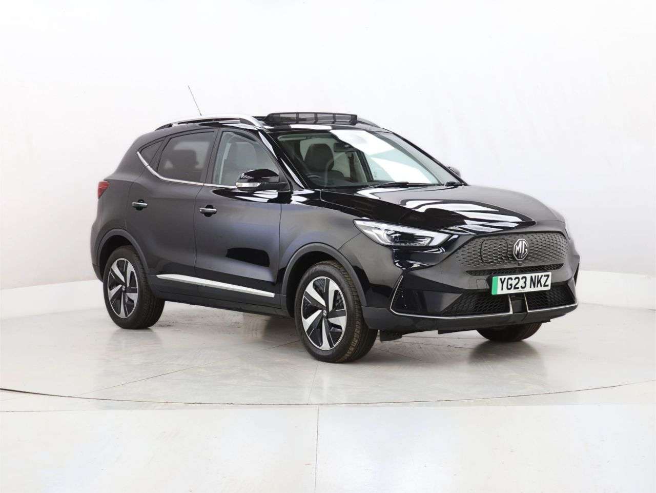 A 2023 MG MG ZS 72.6kWh Trophy Connect Long Range SUV 5dr Electric Auto (156 ps) A 2023 MG MG ZS 72.6kWh Trophy Connect Long Range SUV 5dr Electric Auto (156 ps)