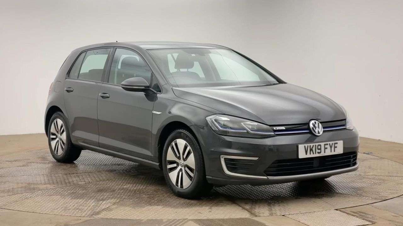 A 2019 VOLKSWAGEN E-GOLF 35.8kWh e-Golf Hatchback 5dr Electric Auto (136 ps) A 2019 VOLKSWAGEN E-GOLF 35.8kWh e-Golf Hatchback 5dr Electric Auto (136 ps)