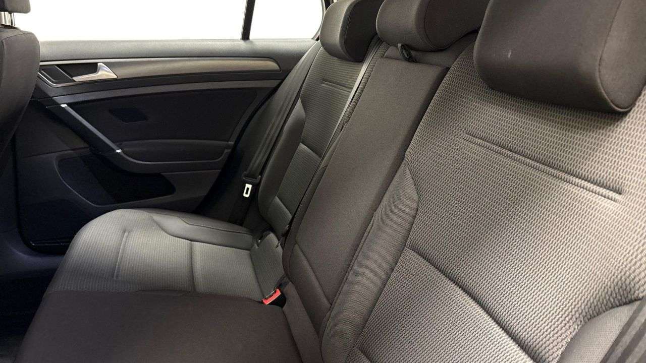 2019 VOLKSWAGEN E-GOLF 2019 VOLKSWAGEN E-GOLF