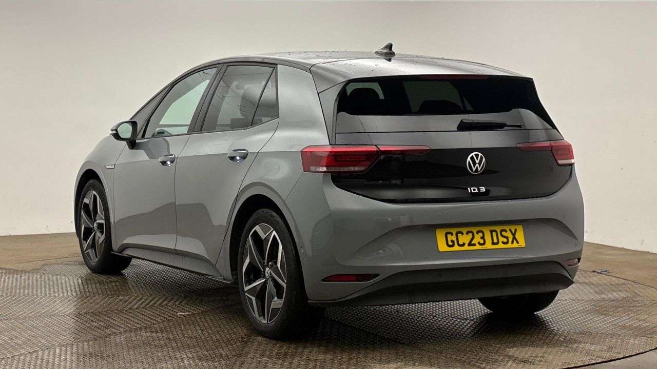 A 2023 VOLKSWAGEN ID3 Pro Performance 58kWh Life Hatchback 5dr Electric Auto (204 ps) A 2023 VOLKSWAGEN ID3 Pro Performance 58kWh Life Hatchback 5dr Electric Auto (204 ps)