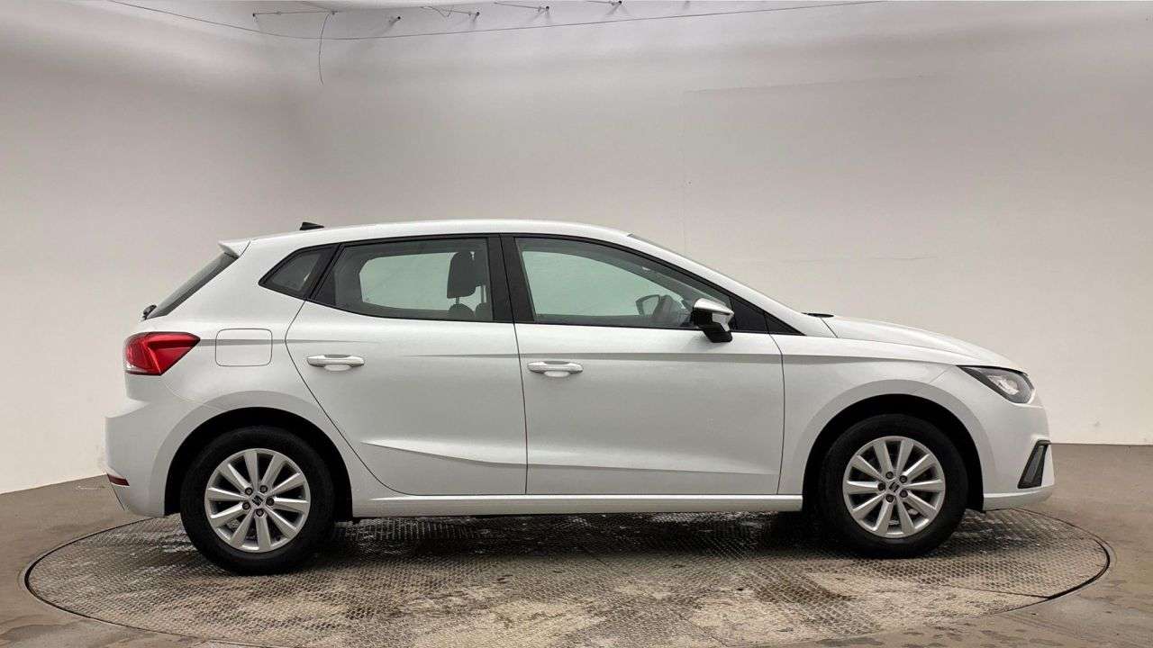 A 2022 SEAT IBIZA 1.0 MPI SE Hatchback 5dr Petrol Manual Euro 6 (s/s) (80 ps) A 2022 SEAT IBIZA 1.0 MPI SE Hatchback 5dr Petrol Manual Euro 6 (s/s) (80 ps)