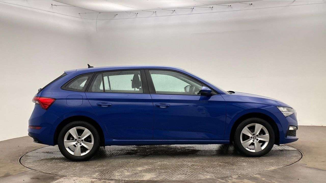 A 2022 SKODA SCALA 1.0 TSI SE Hatchback 5dr Petrol Manual Euro 6 (s/s) (95 ps) A 2022 SKODA SCALA 1.0 TSI SE Hatchback 5dr Petrol Manual Euro 6 (s/s) (95 ps)