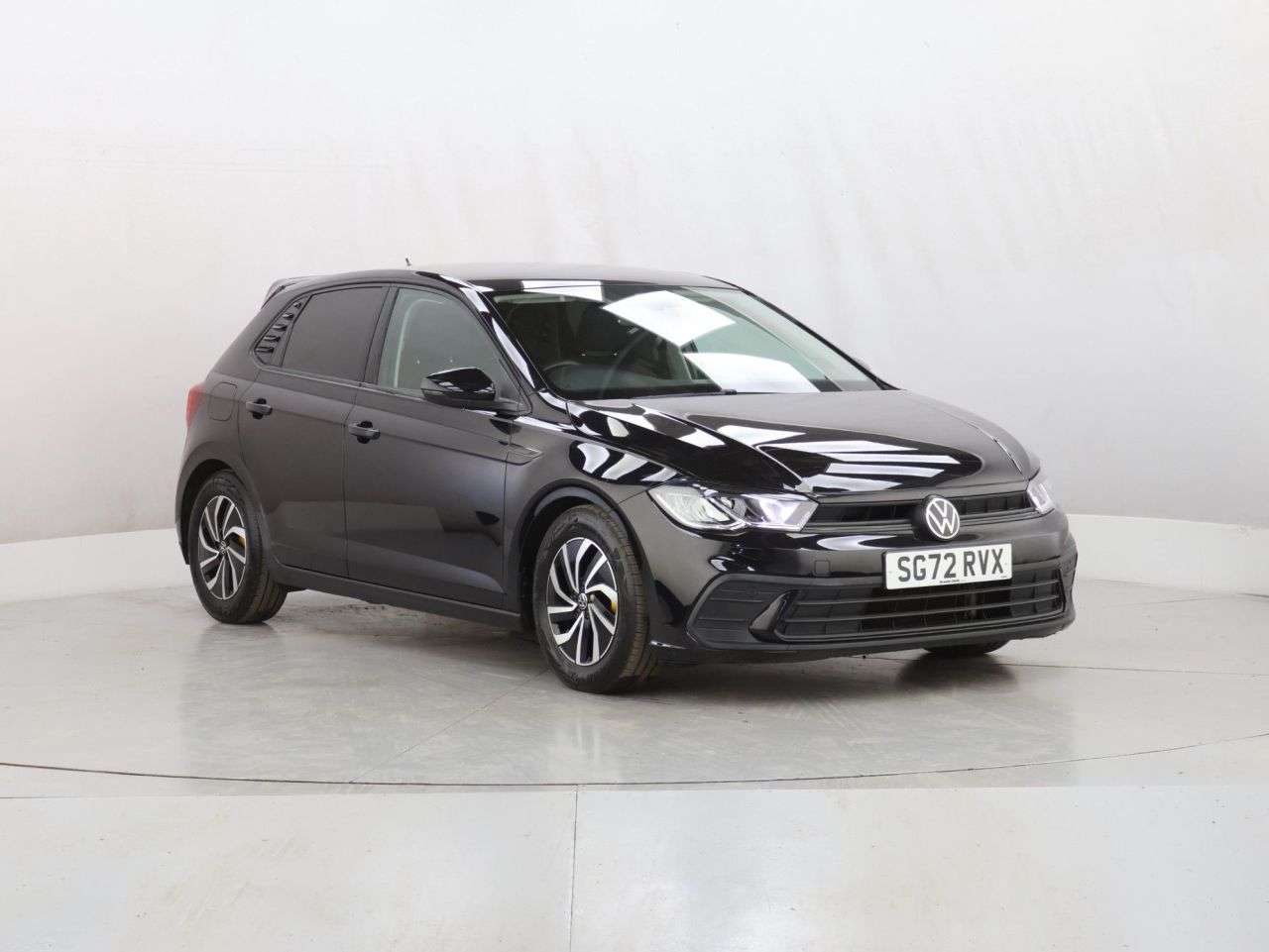 A 2022 VOLKSWAGEN POLO 1.0 EVO Life Hatchback 5dr Petrol Manual Euro 6 (s/s) (80 ps) A 2022 VOLKSWAGEN POLO 1.0 EVO Life Hatchback 5dr Petrol Manual Euro 6 (s/s) (80 ps)