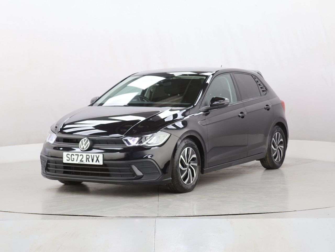 A 2022 VOLKSWAGEN POLO 1.0 EVO Life Hatchback 5dr Petrol Manual Euro 6 (s/s) (80 ps) A 2022 VOLKSWAGEN POLO 1.0 EVO Life Hatchback 5dr Petrol Manual Euro 6 (s/s) (80 ps)