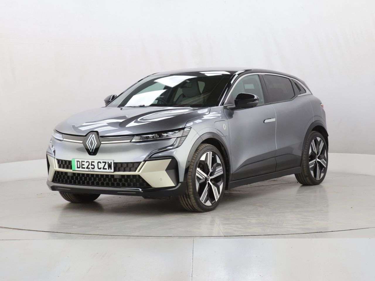 2025 RENAULT MEGANE E-TECH 2025 RENAULT MEGANE E-TECH