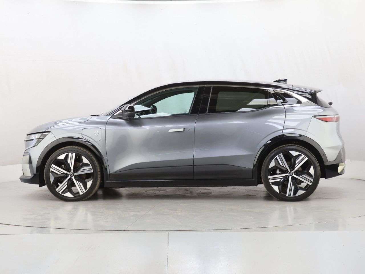 2025 RENAULT MEGANE E-TECH 2025 RENAULT MEGANE E-TECH